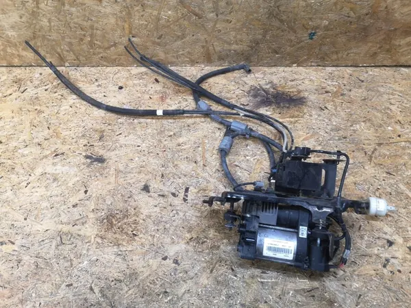 Compresor de suspensión Jeep OE 68204730AD para WK2 image 2