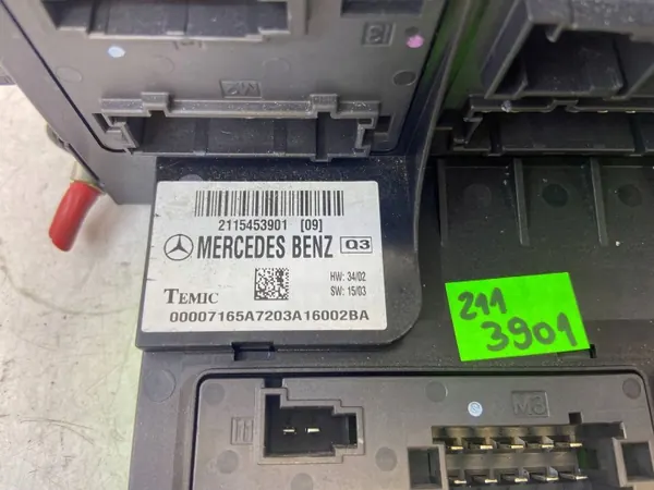 Mercedes SAM Module OEM A2115453901 - Voorcontroller image 3