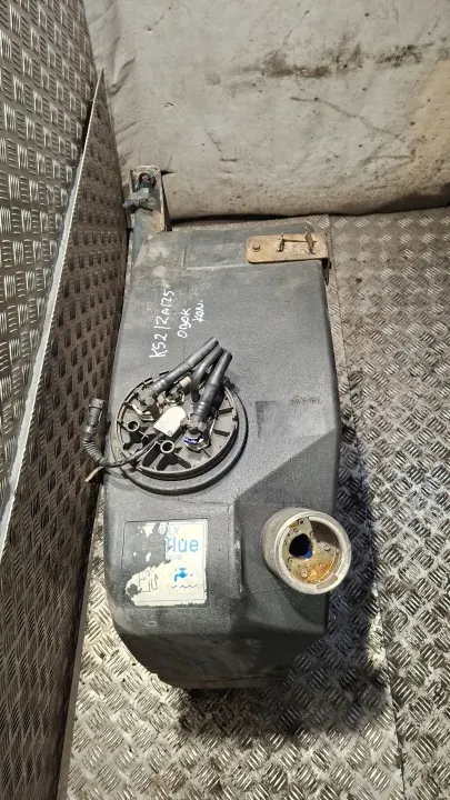 Iveco OE 41298228 AdBlue-tank - Gebruikt image 3