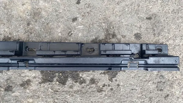 Renforcement Côté Gauche BMW 5 F10 F11 51777184777 image 2