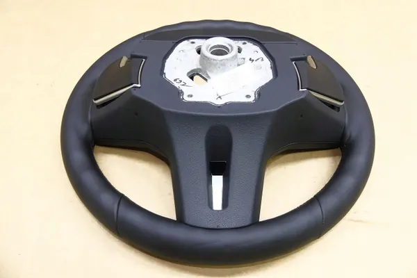 Volant BMW OEM 7857777 8606249 4 G22 M-Package image 3