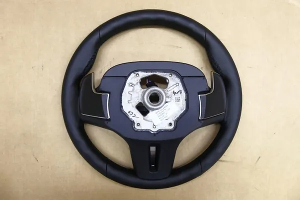 Volant BMW OEM 7857777 8606249 4 G22 M-Package image 4