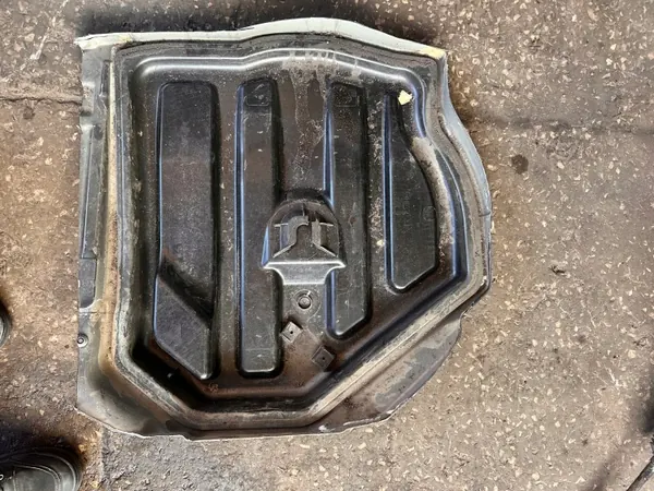 Painel de piso traseiro OEM BAGAŻNIKA DÓŁ OSŁONA PODŁOGI W204 image 3