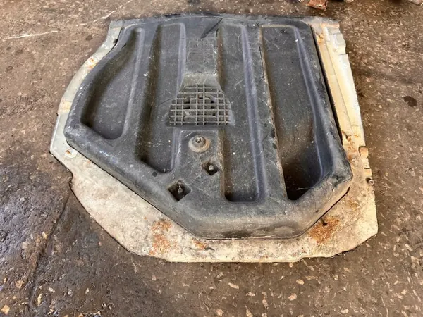 Painel de piso traseiro OEM BAGAŻNIKA DÓŁ OSŁONA PODŁOGI W204 image 5