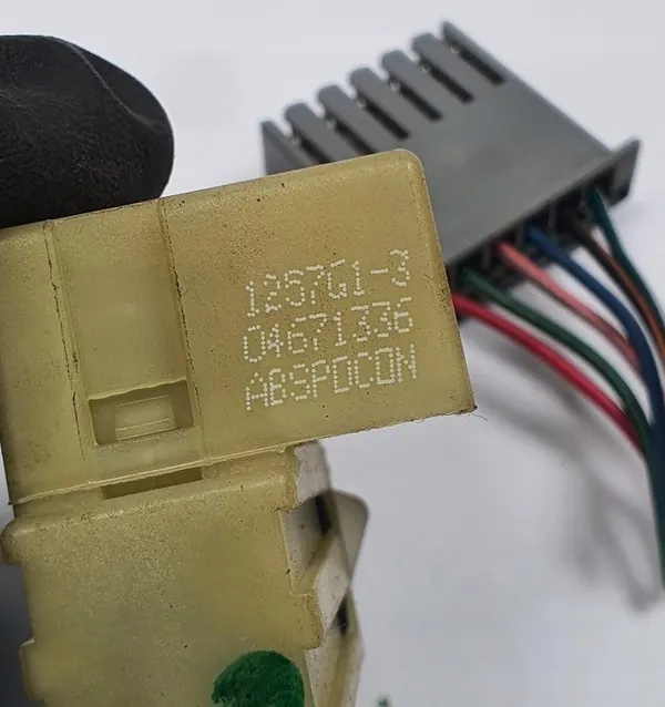 STOPPLAMPSENSOR JEEP WRANGLER JK 04671336AB image 4