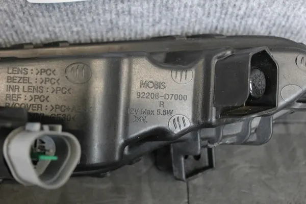 HYUNDAI TUCSON III LÁMPARA DRL DERECHA DELANTERA + LISTÓN PARACHOQUES image 3