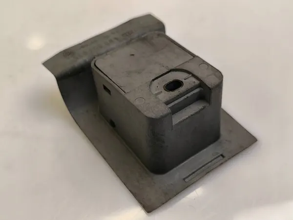 Gepäcknetzhalter Audi A6 C5 OEM 4D0857635 image 3