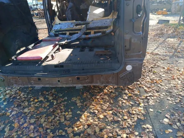 PEUGEOT EXPERT III Painel Traseiro Direito OEM image 4