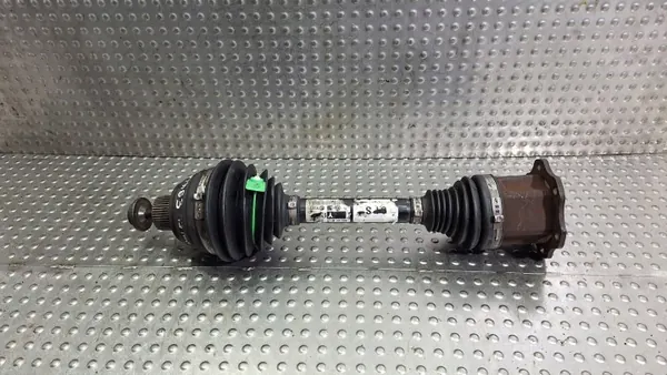 Semi-eixo dianteiro esquerdo OEM S26380095 Audi A4 B8 image 2
