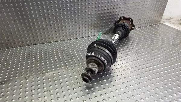 Semi-eixo dianteiro esquerdo OEM S26380095 Audi A4 B8 image 3