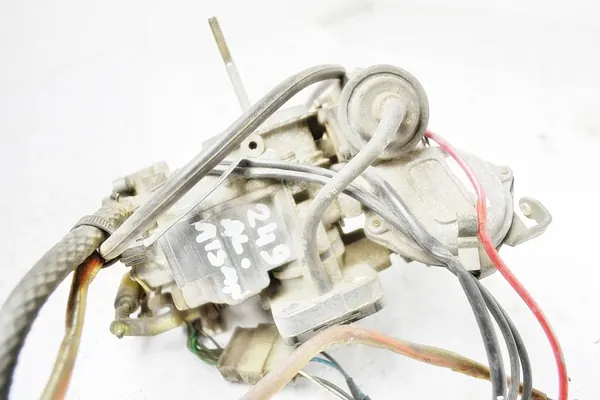 Carburador AISAN OEM 30D 78B20 71030 - Usado image 10