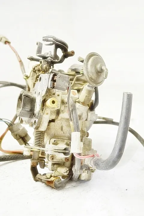 Carburador AISAN OEM 30D 78B20 71030 - Usado image 8