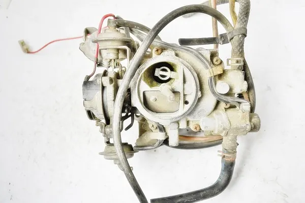 Carburador AISAN OEM 30D 78B20 71030 - Usado image 9
