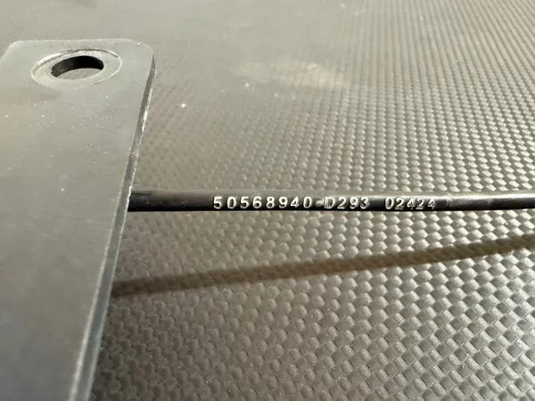 Cerrojo de capó Alfa Romeo Tonale OEM 50568940 image 3