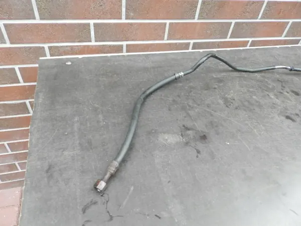 Mercedes Automatikgetriebe-Ölleitung OEM 6461801330 image 3