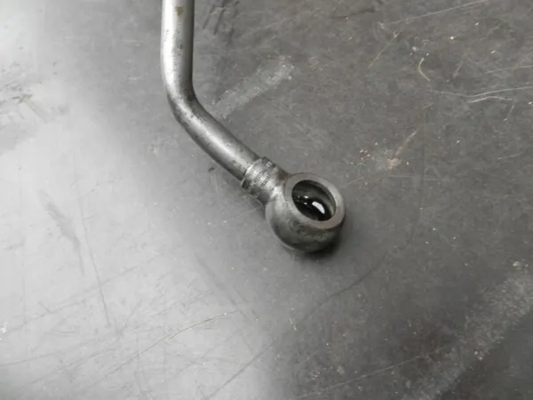 Mercedes Automatikgetriebe-Ölleitung OEM 6461801330 image 4