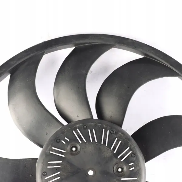 BMW Radiatorventilator OEM 8641963 voor F20 F21 F30 F31 image 5