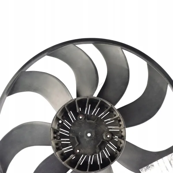 BMW Radiatorventilator OEM 8641963 voor F20 F21 F30 F31 image 8