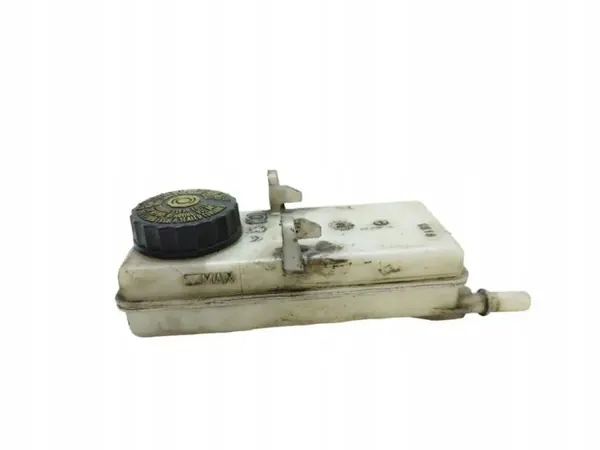 Réservoir liquide frein Citroen C4 OEM 0204224374 image 5