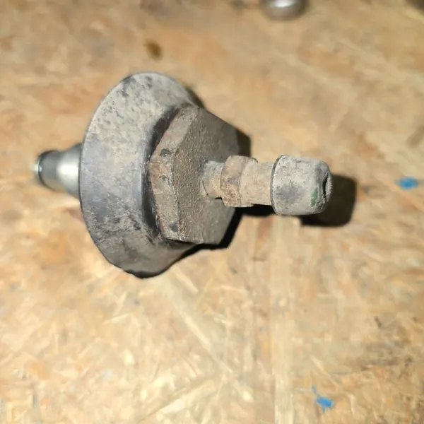 Válvula de purga de embrague OEM 0002510188 para Atego image 3