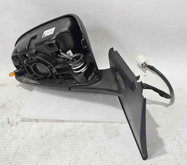 Oikea Ulkoinen Peili 7Pin Toyota Yaris III 2014-2020 image 4