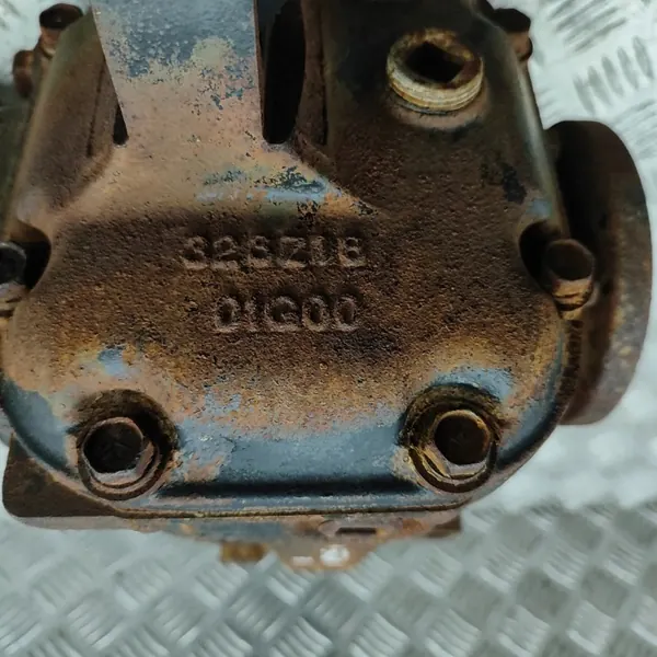 Voorreductor Nissan Navara D21 3851181G45 image 5