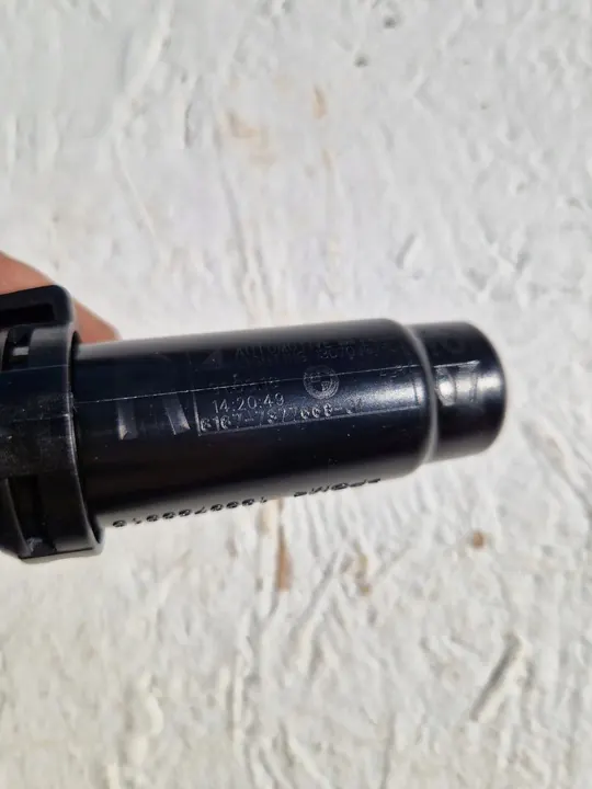 BMW OE 7377668 Koplampenwasser image 4