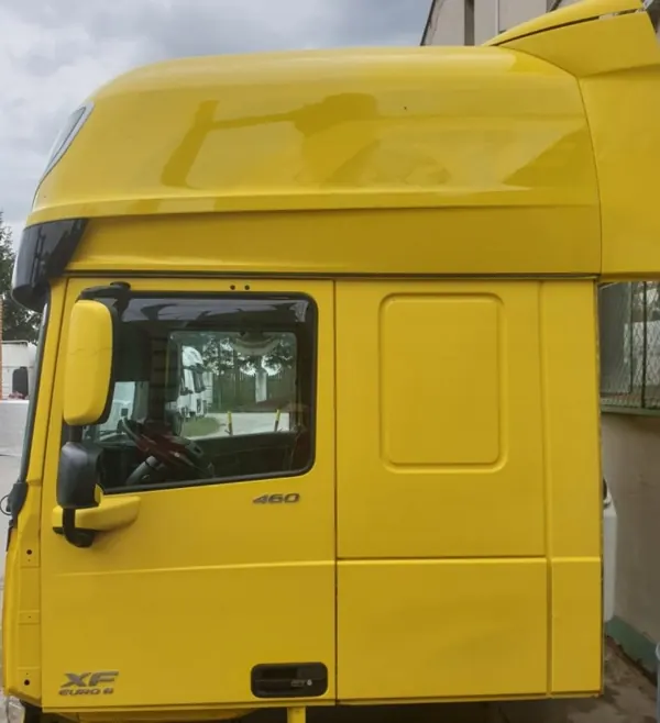 DAF XF 106 Kabine OEM 460 - Gebrauchter Zustand image 4