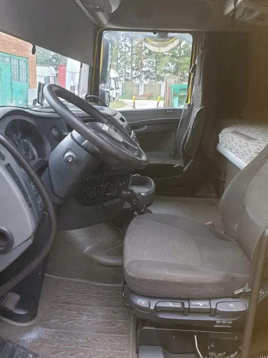 DAF XF 106 Kabine OEM 460 - Gebrauchter Zustand image 6
