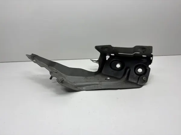 Audi Q5 fram vänster stänkskärmsfäste OEM 80A821131A image 4