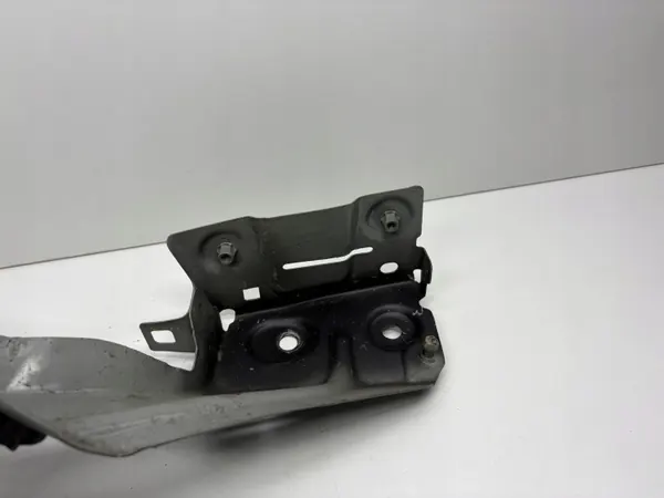 Audi Q5 fram vänster stänkskärmsfäste OEM 80A821131A image 5