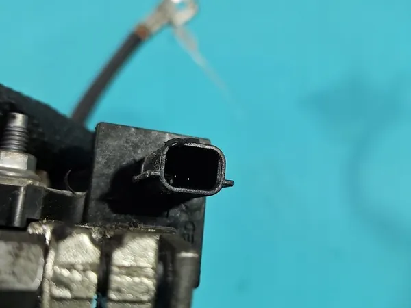 Cabo de terminal negativo Renault Master III 10-24 image 3