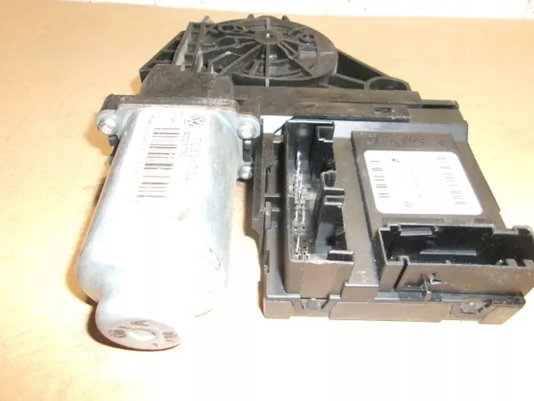 Motor de elevalunas OEM 1K0959792J - Usado image 4
