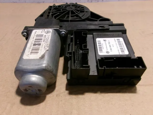 Motor de elevalunas OEM 1K0959792J - Usado image 5