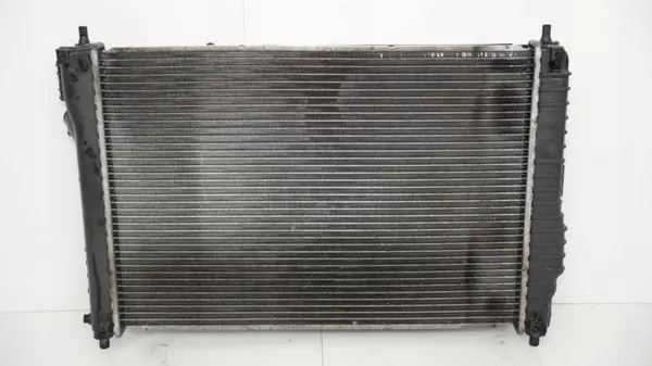 Kit de radiador usado OEM 360203971 para Chevrolet Aveo image 2