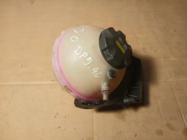 Kühlmittel-Ausgleichsbehälter BMW F20 F30 7642158 image 2