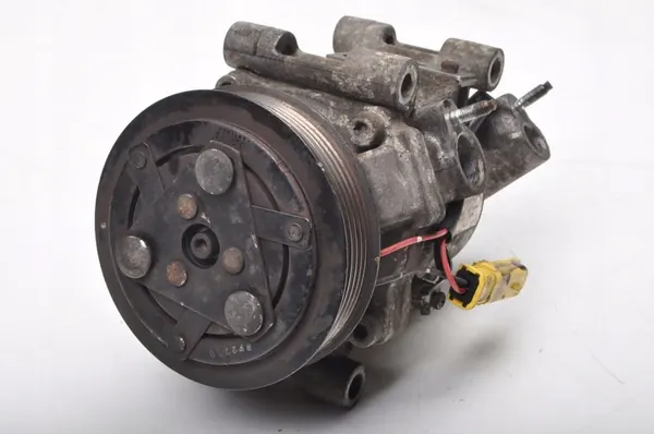 Compresseur de Climatisation PEUGEOT 301 1.6 HDI 9676011680 image 6