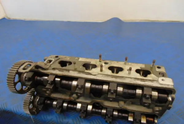 OPEL ASTRA H 1.6B Engine Head R90400186 image 4