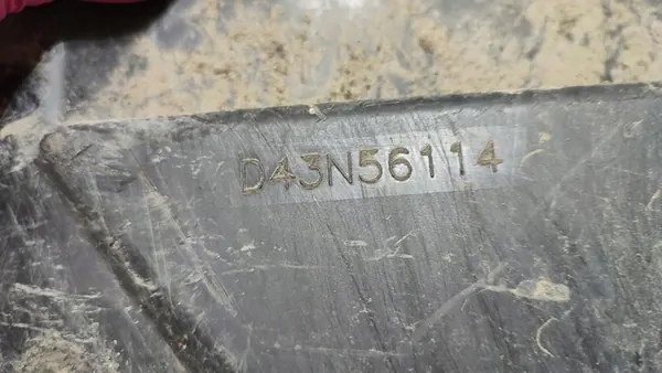 Mazda OE D43N-56114 Framskärm image 3