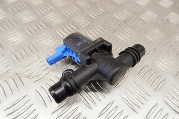 Válvula de refrigerante Peugeot 208 OEM 9839741280 image 2