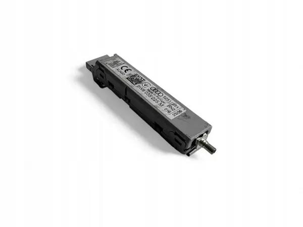 Audi A4 Antennivahvistin OEM 8W8035225M Käytetty image 4
