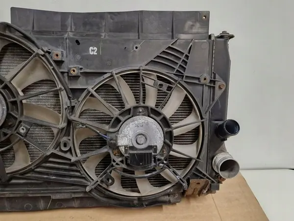 TOYOTA VERSO 1.6 D Kylarrubiner 16040-0X020 image 10