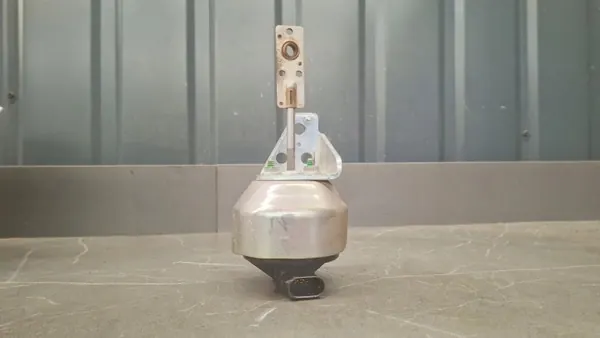 Actuador turbo GRUSZKA para 2.0 TDI DFS - Usado image 2