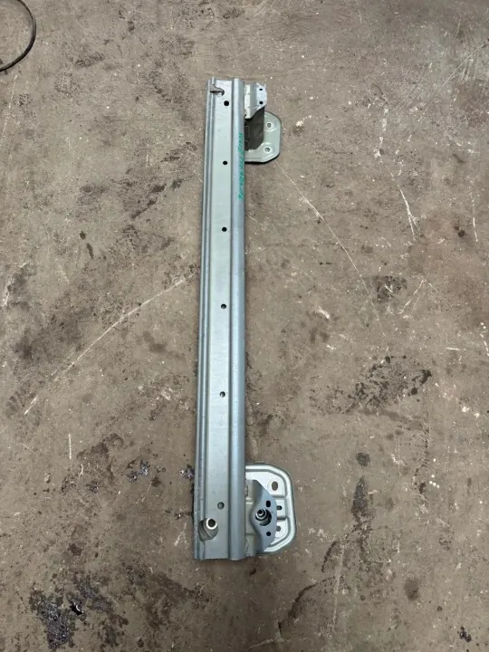 OEM 721-16 Takapuskurin palkki Volvo XC60 II 2017- image 3