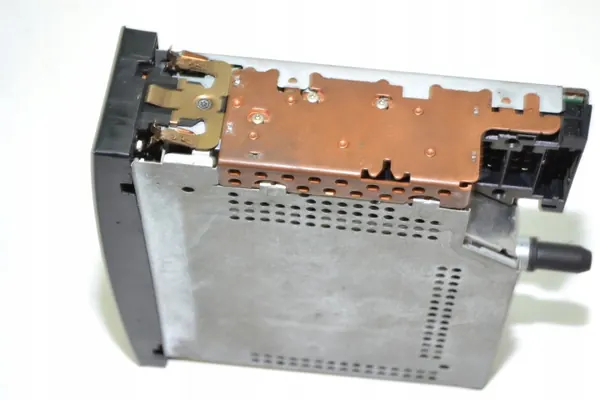 Radio CD Citroen OEM 96514684XT00 - Usado image 5