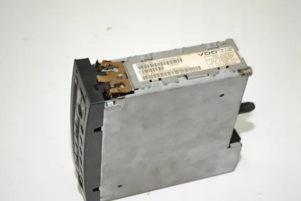 Radio CD Citroen OEM 96514684XT00 - Usado image 6