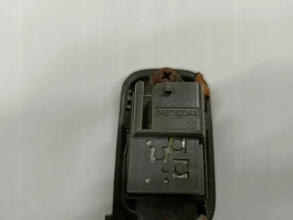 Interruptor de Fechadura OEM 04671623AA - Peça Jeep OE Usada image 4