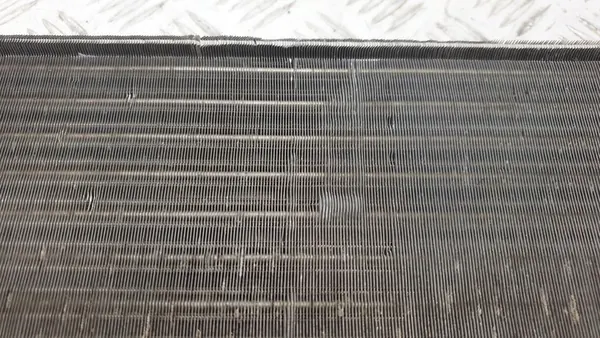 Porsche OE 99610603751 Motor Koelradiator image 4