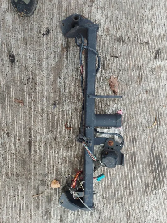 Barra de remolque BMW F20 OEM 6862444 - Usado image 2