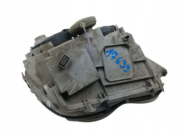 Linker Koplamp Mercedes C W203 (2000-2003) A2038200161 image 4